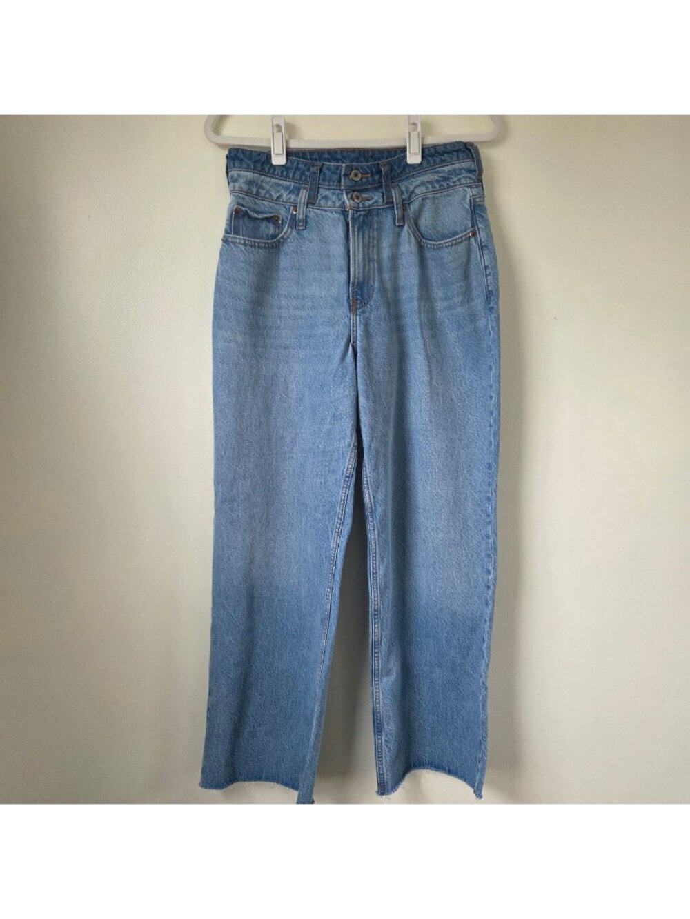 Abercrombie & Fitch Curve Love The Loose High Rise Jeans Size 28/6 SHORT